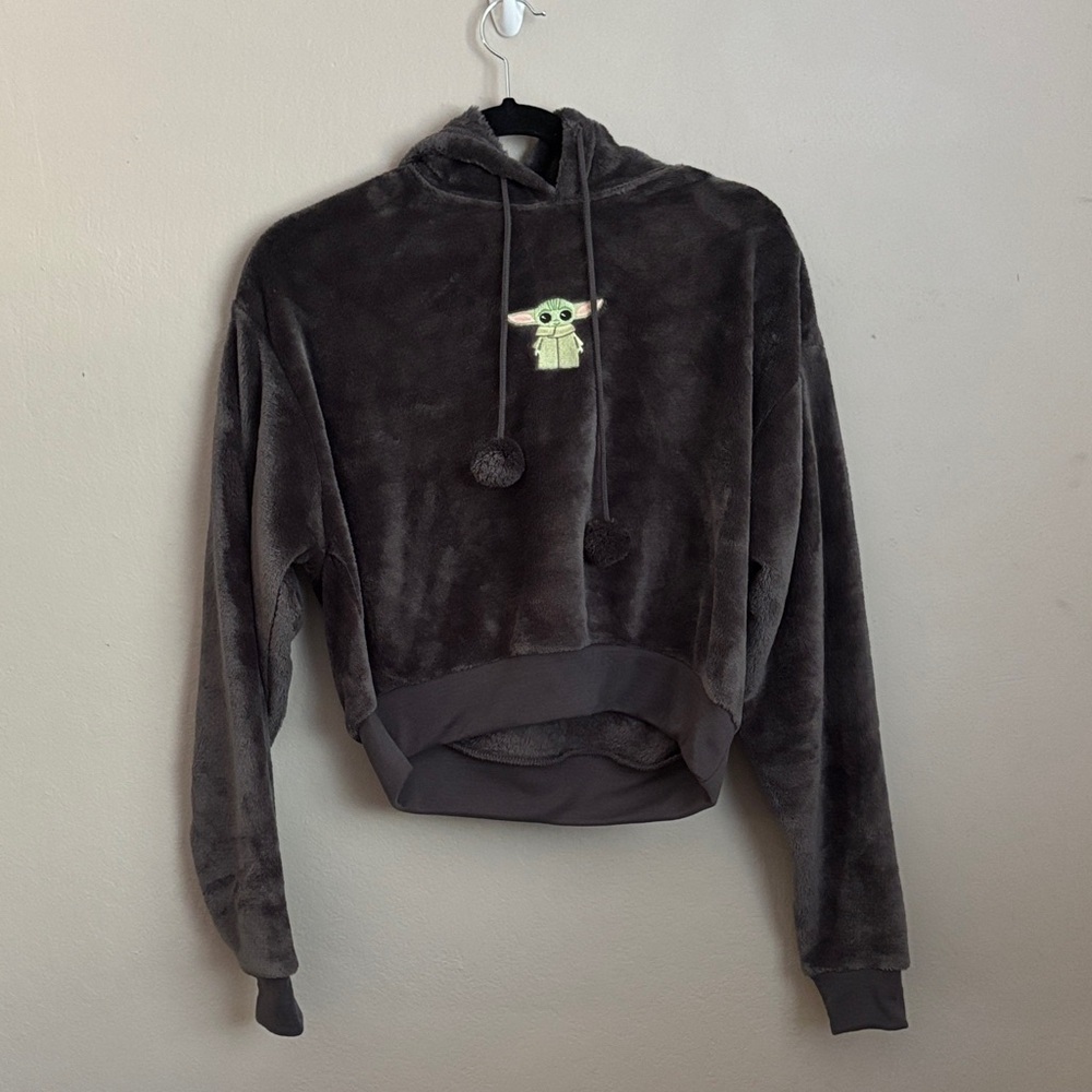 Star Wars Baby Yoda/Grogu Dark Gray Women's cropped hoodie size XL